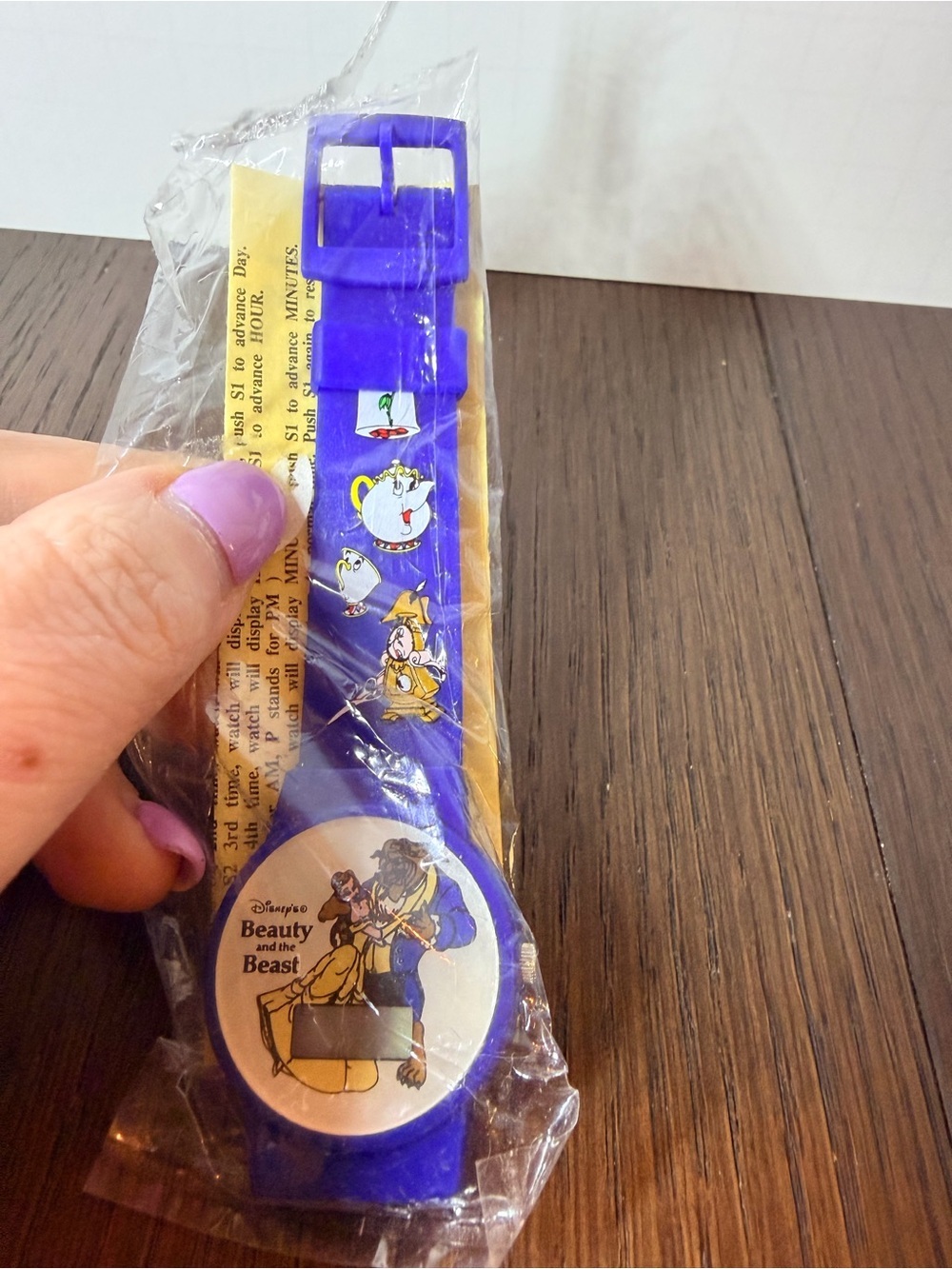 Vintage Disney Beauty and the Beast Watch still factory sealed - Picture 2 of 3